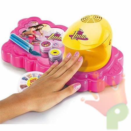 SOY LUNA FASHION NAIL ART