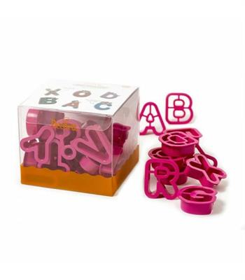KIT TAGLIAPASTA LETTERE E NUMERI GRANDI 5,2XH. 2,2 CM 27 PZ