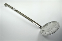 SCHIUMAROLA 16CM 18/10 ALBERGO