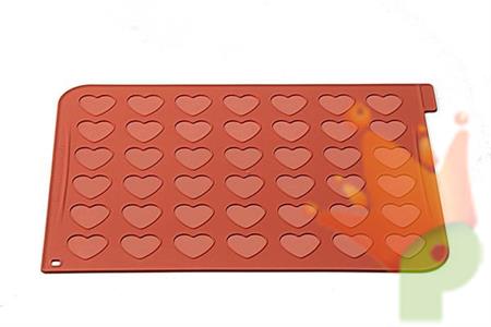 TAPPETO IN SILICONE N.42 MACARON 38X35 HEART