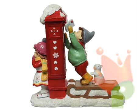 FIGURA BAMBINO CON CASSETTA DELLA POSTA 7X19,5X20 CM