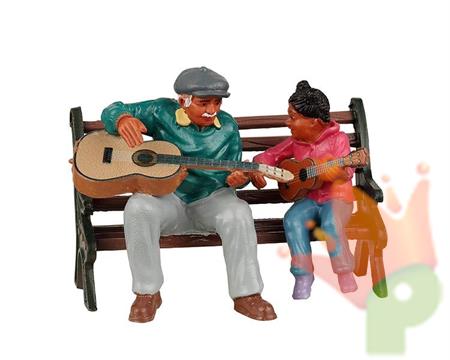 PERSONAGGI SU PANCHINA LEZIONI DI MUSICA 4,8X6X4,3 CM