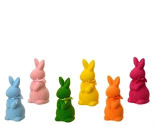 CONIGLIETTO IN SCHIUMA FLOCCATO MONOCOLORE CON FIOCCHETTO 1 PZ