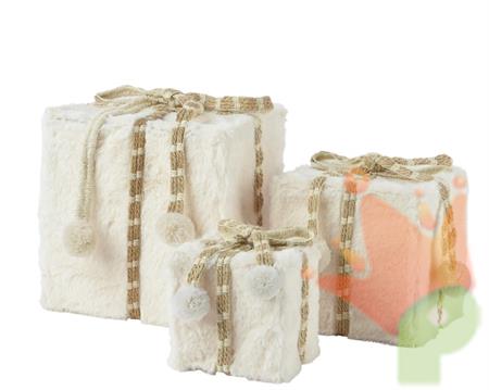 SCATOLE REGALO PELLICCIA BIANCO LANA CON POMPON 21X21CM 3PZ