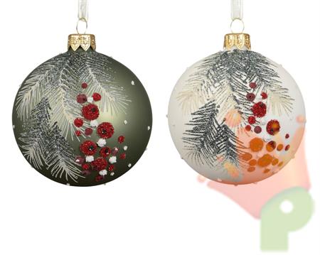 PALLINA DI NATALE IN VETRO CON RAMI DI PINO E BACCHE 8CM 3ASS