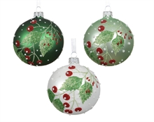 PALLINA IN VETRO CON FOGLIE E BACCHE ROSSE GLITTERATE 8CM 3ASS