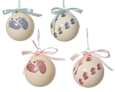 PALLINA DI NATALE IN VETRO CON IMPRONTE BIMBO E FIOCCO 8CM 4ASS