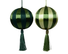 PALLINA DI NATALE IN SETA A RIGHE CON NAPPA VERDE 8CM 2ASS