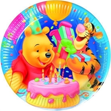 PIATTI 23cm WINNIE BIRTHDAY 10PZ